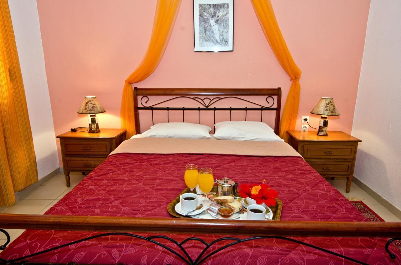Zaneta Hotel & Apartments Neo Klima Extérieur photo